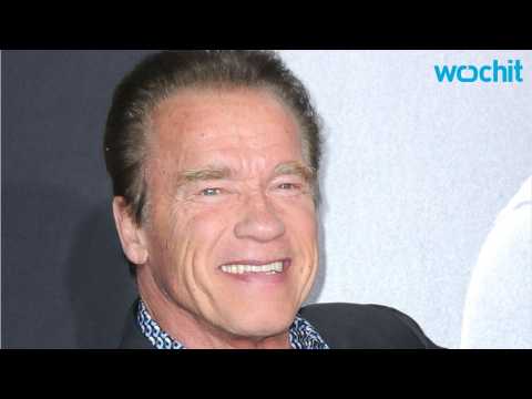 VIDEO : Arnold Schwarzenegger Got His First Ever UK Presenting Gig