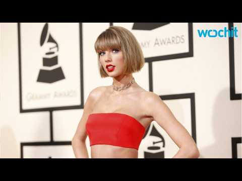 VIDEO : Taylor Swift Is On A Spending Spree