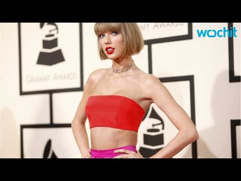 VIDEO : Taylor Swift Posts Maid of Honor Pics From BFF?s Wedding
