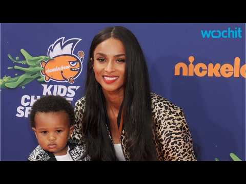 VIDEO : Ciara, Russell Wilson and Her Son Future Jr. Visit Dodgers Stadium