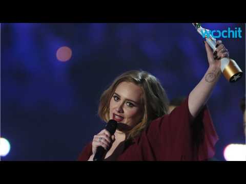 VIDEO : Adele Wins British Single Honor At BRIT Awards
