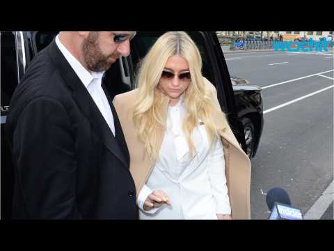 VIDEO : Kesha Thanks Fans for Support