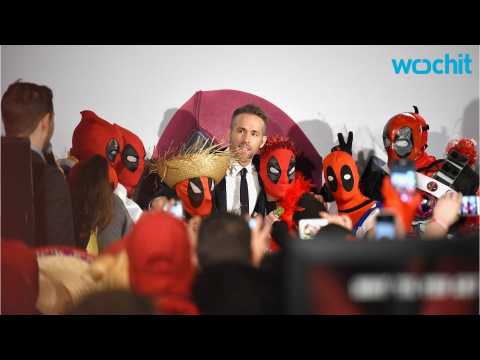 VIDEO : Ryan Reynolds Jokingly Makes Last-Minute Push for 'Deadpool' Oscar
