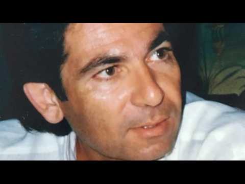 VIDEO : Rob n'assiste pas  la fte en l'honneur de son pre dfunt