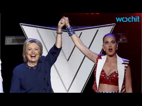 VIDEO : Orlando Bloom Joins GF Katy Perry At Hillary Clinton Support Concert