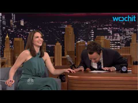 VIDEO : Tina Fey And Rachel Maddow Compete On Tonight Show