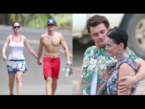 VIDEO : Katy Perry and Orlando Bloom: On Romantic Hawaiian Getaway!