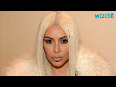 VIDEO : Kim Kardashian Sticks By Kanye