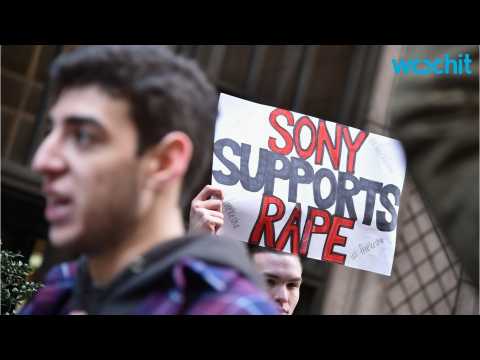 VIDEO : Fans Protest Sony Music Headquarters For Kesha