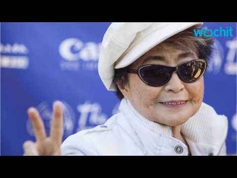 VIDEO : Yoko Ono Was Hospitalized After Suffering From ?Extreme Flu-Like? Symptoms