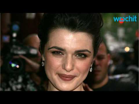 VIDEO : Rachel Weisz Returns to a New York Stage as a Former Secret Agent