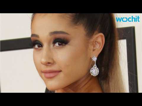 VIDEO : Ariana Grande To Host SNL And Be The Musical Guest