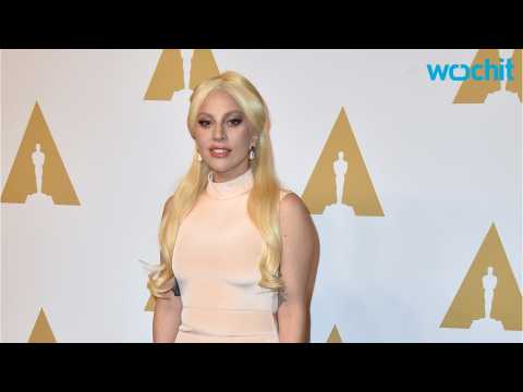 VIDEO : Who Is Introducing Lady Gaga At The Oscars?