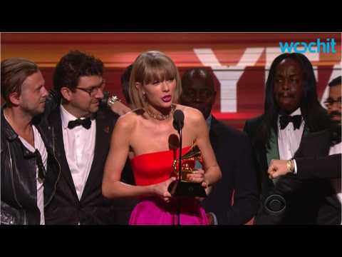 VIDEO : Kanye West And Taylor Swift Feud Continues