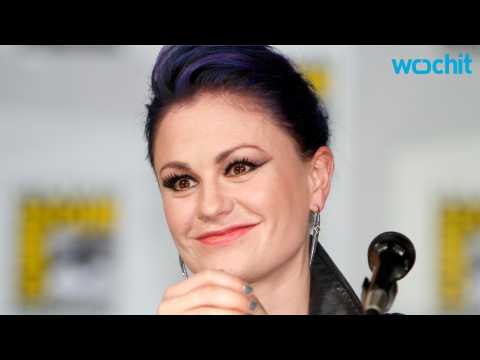 VIDEO : Anna Paquin Returns to TV in a New Divorce Drama