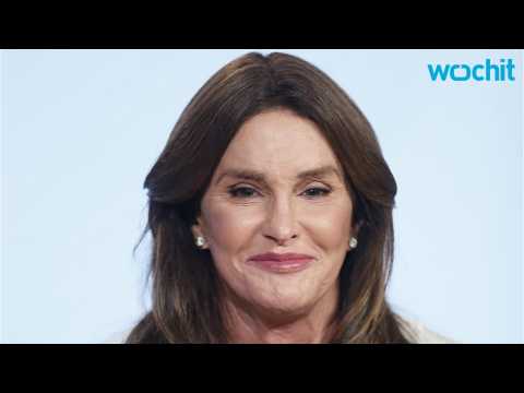 VIDEO : Caitlyn Jenner Calls Hillary Clinton a 
