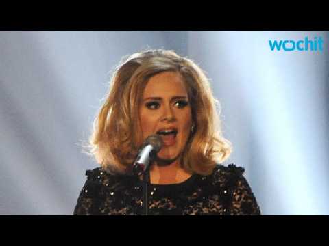 VIDEO : Adele Pranks Her Fans at London Concert