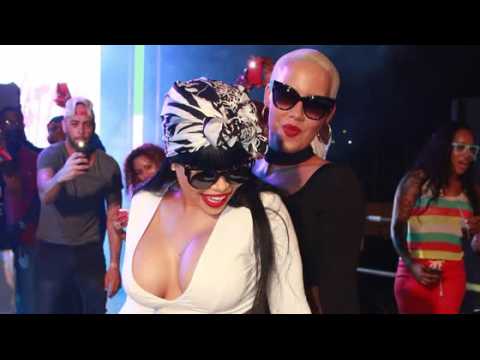 VIDEO : Blac Chyna and Amber Rose Stretch Out Their Time and Pants in Trinidad
