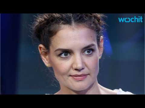 VIDEO : Katie Holmes Doesn't Believe a Dawson's Creek Reunion Would Work