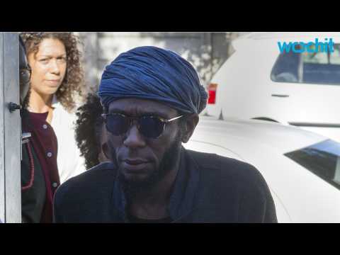 VIDEO : Rapper Mos Def Refuses To Remove Turban During Hearing