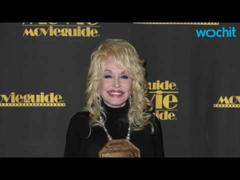 VIDEO : Dolly Parton to Release New Album