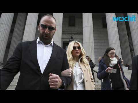 VIDEO : Kesha Appears in NYC Court Against Dr. Luke
