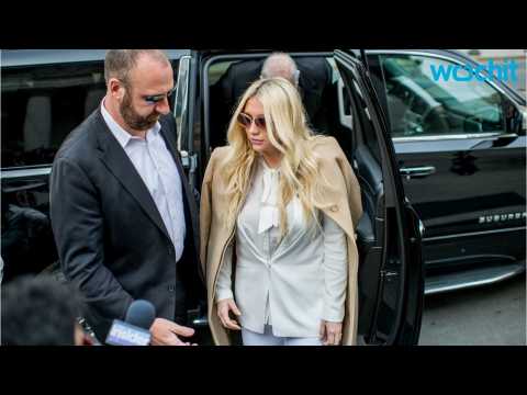 VIDEO : Court Rules Against Releasing Kesha From Her Recording Contract