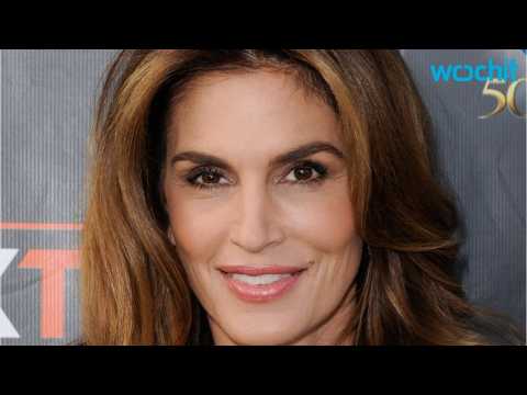 VIDEO : Cindy Crawford Hits The 50 Mark And Is Still As Stunning As Ever