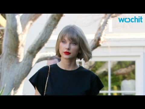 VIDEO : Former Radio Host Sues Taylor Swift