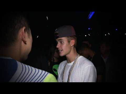 VIDEO : Justin Bieber heads to the hills for 22nd birthday