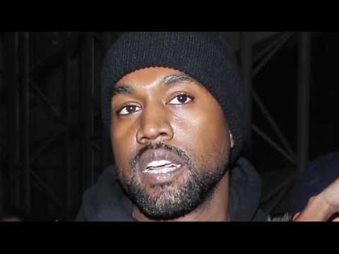 VIDEO : Kanye West Accused of Pirating Music Software