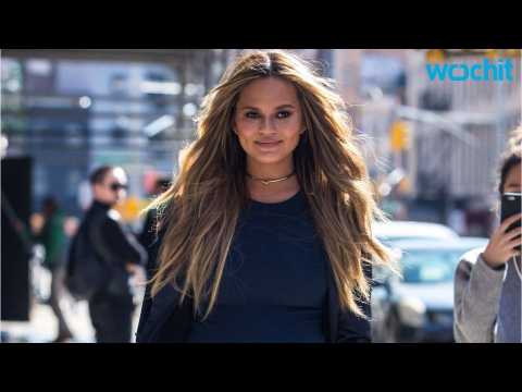 VIDEO : Chrissy Teigen is Ready for a Second Cookbook