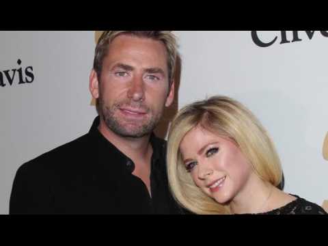 VIDEO : What Split?  Avril Lavigne and Chad Kroeger Made Red Carpet Appearance Together