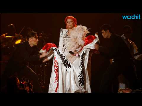 VIDEO : Grammys 2016: Lady Gaga's David Bowie Tribute Includes 'Space Oddity,' 'Let's Dance'