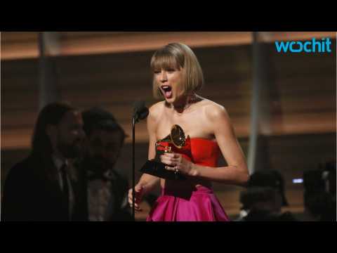 VIDEO : Taylor Swift Rips Kanye West During Grammys Victory Speech