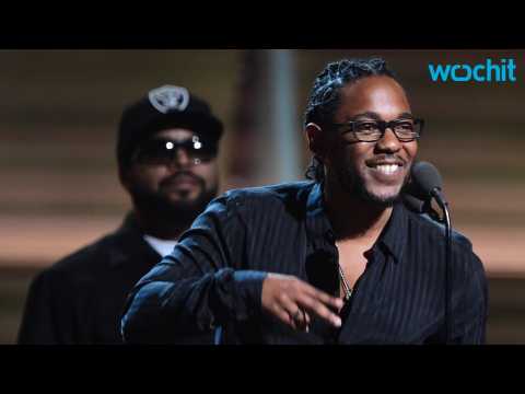 VIDEO : Kendrick Lamar Sweeps Rap Awards At 2016 Grammys