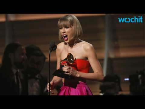 VIDEO : Taylor Swift Slams Kanye West in Grammy Acceptance Speech