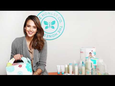 VIDEO : Jessica Alba Defends Honest Company Against Chemical Allegations