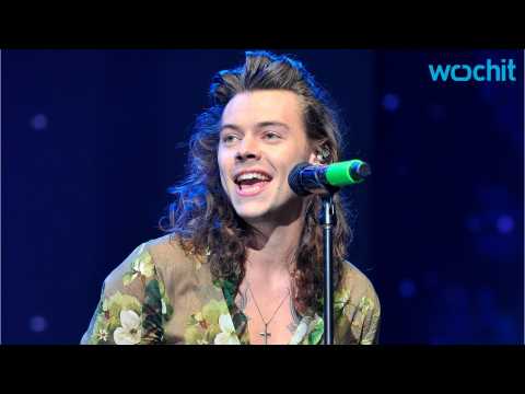 VIDEO : Is Harry Styles Changing the Direction of His Career ? ?