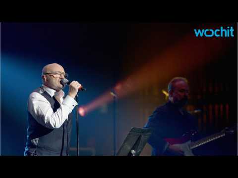 VIDEO : Phil Collins Returns To The Stage After 5 Years