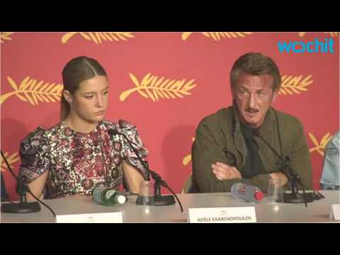VIDEO : Sean Penn Had The Most Awkward Cannes Festival Experience