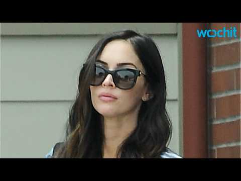 VIDEO : Megan Fox Is Pregnant And Will Arnett Is Buying Her A Present