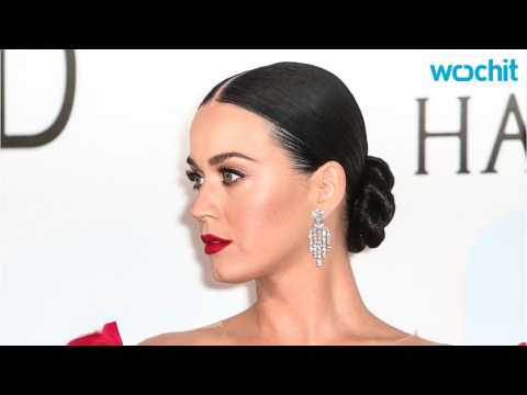 VIDEO : Katy Perry and Orlando Bloom Officially An Item?