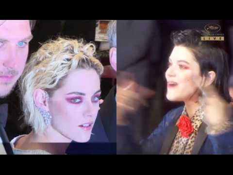 VIDEO : Kristen Stewart et Soko se rpondent par maquillage interpos  Cannes