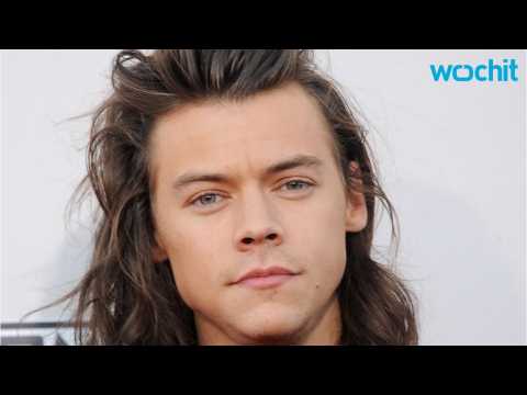 VIDEO : Has Harry Styles Been Working on Solo Tunes For Years?