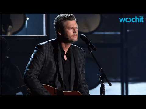 VIDEO : Blake Shelton's New Album 'Honest' Tops the Charts as a #1 Country Seller