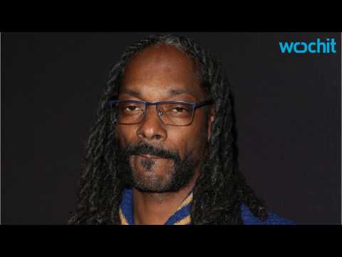 VIDEO : Count Snoop Dogg Out When it Comes to Watching 'Roots' Remake