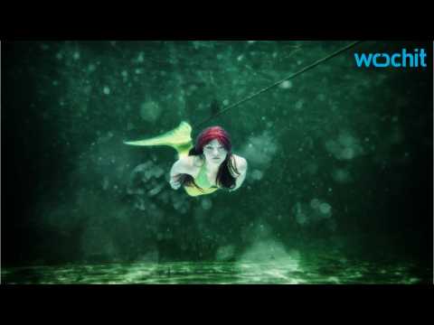 VIDEO : Darren Criss Wanted To Be Ariel