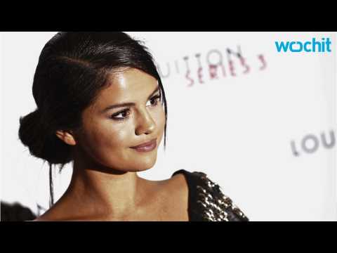 VIDEO : Will Selena Gomez Be Louis Vuitton New Fashion Muse?