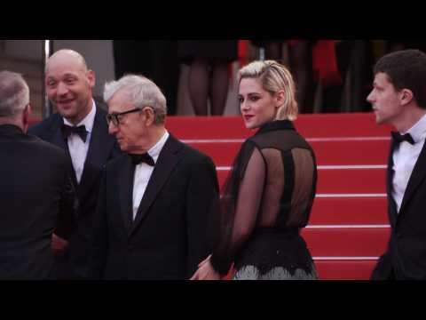 VIDEO : Exclusive Interview: Kristen Stewart on Woody Allen